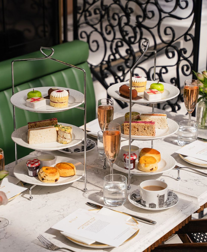 AFTERNOON TEA at The Dilly